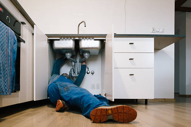 Professional Leak Detection technician working in Edgar, WI